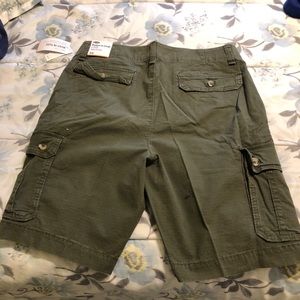 Old Navy green cargo shorts